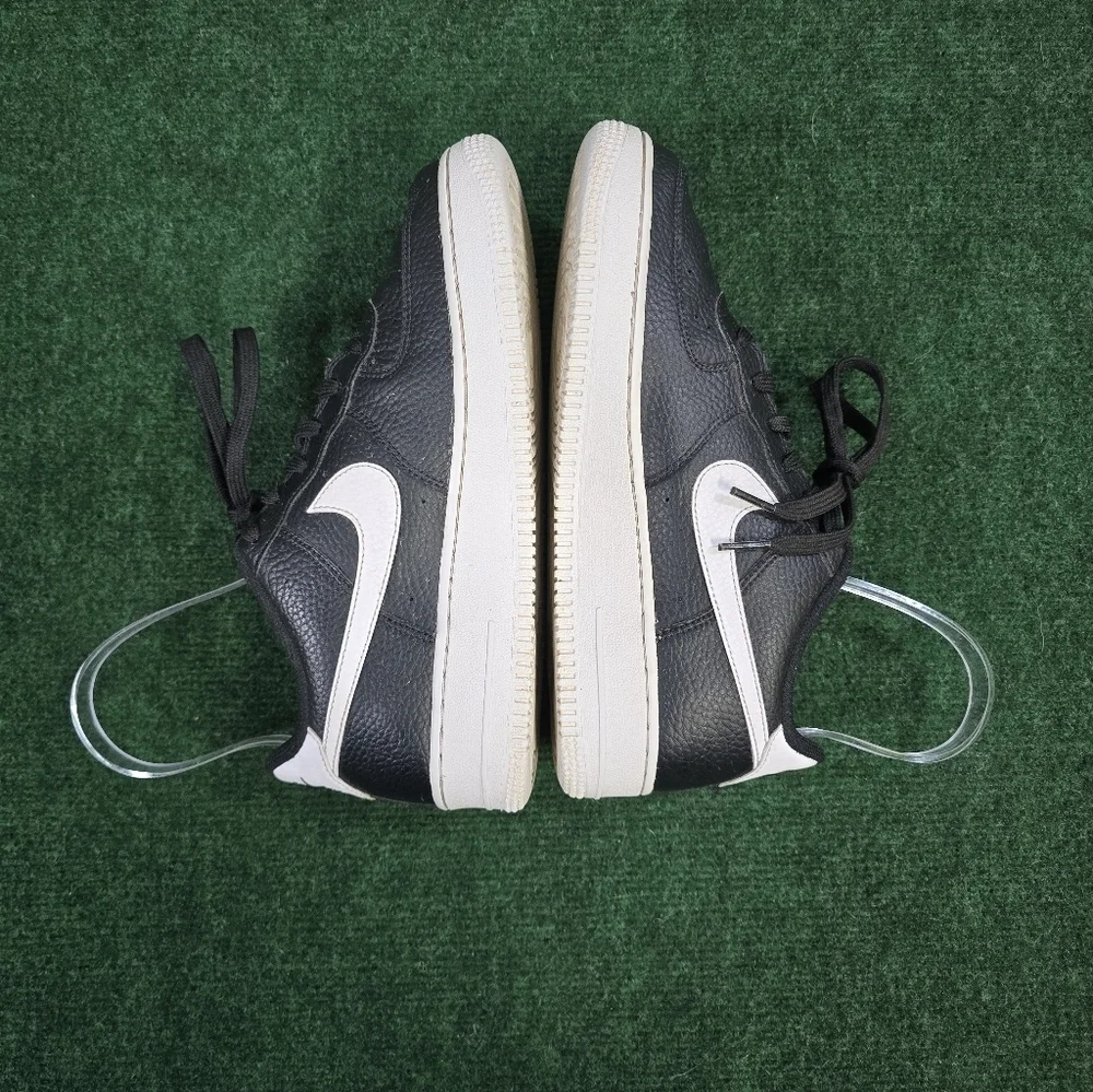 Nike | Air Force 1 '07 Low-Top Sneakers | Youth 7